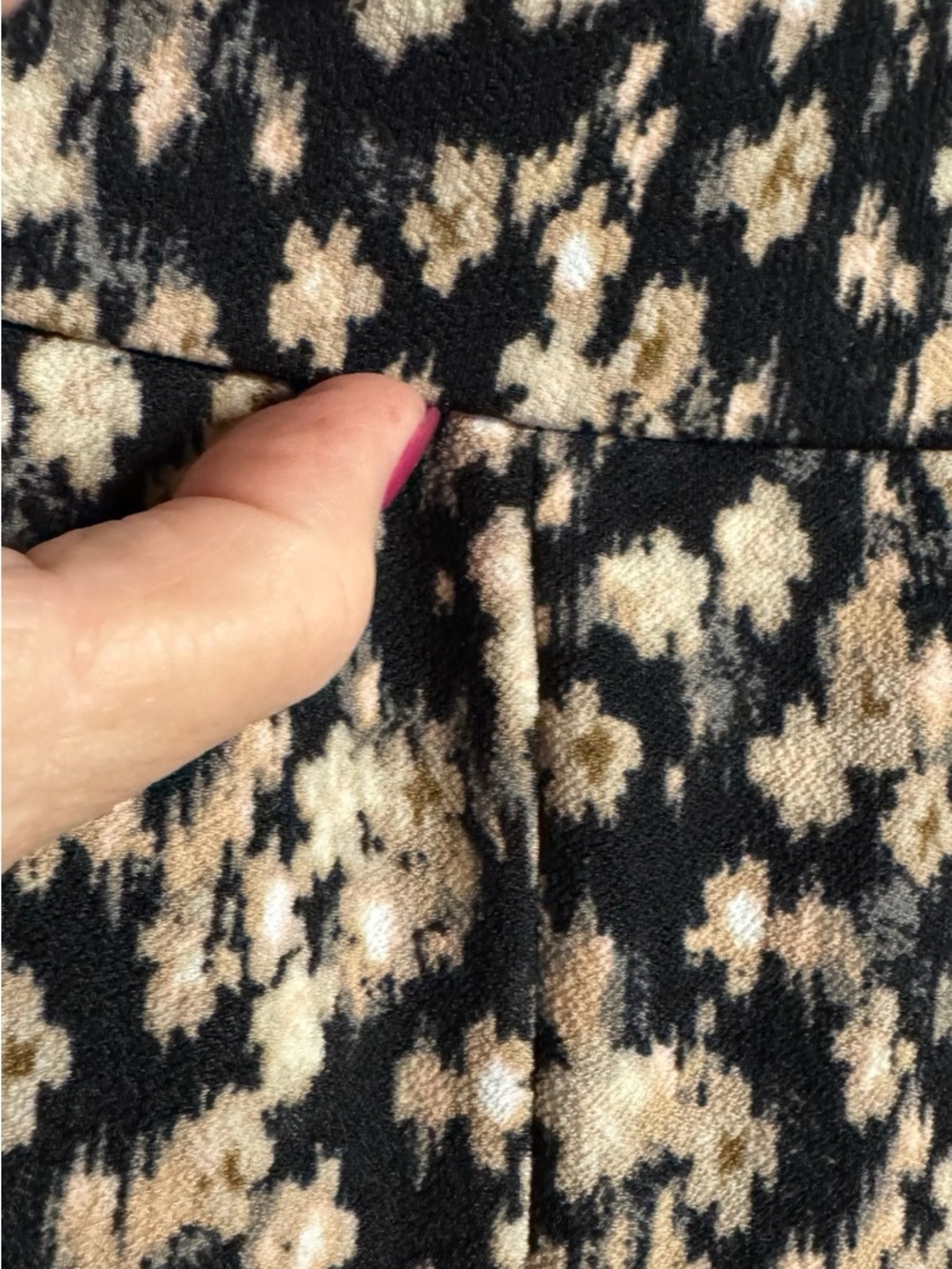 Isaac Mizrahi Black Floral Wide Leg Palazzo Pants    SMALL/MED        Bin  #10 - Picture 6 of 8
